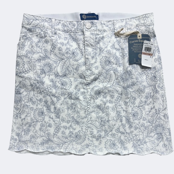 Democracy Dresses & Skirts - Democracy Skirt Womens 12 White Blue Floral Absolution Stretch Curve Equality